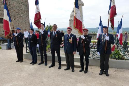 Decores-Cadets-et-drapeaux (1)